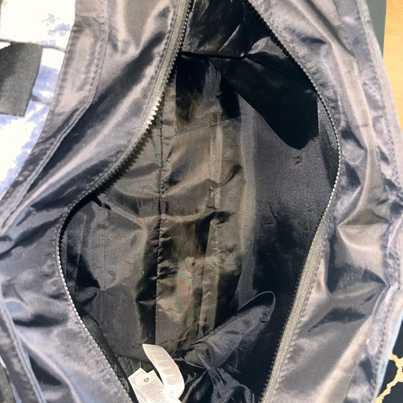 Disney- Large tote - Picture 2 of 5